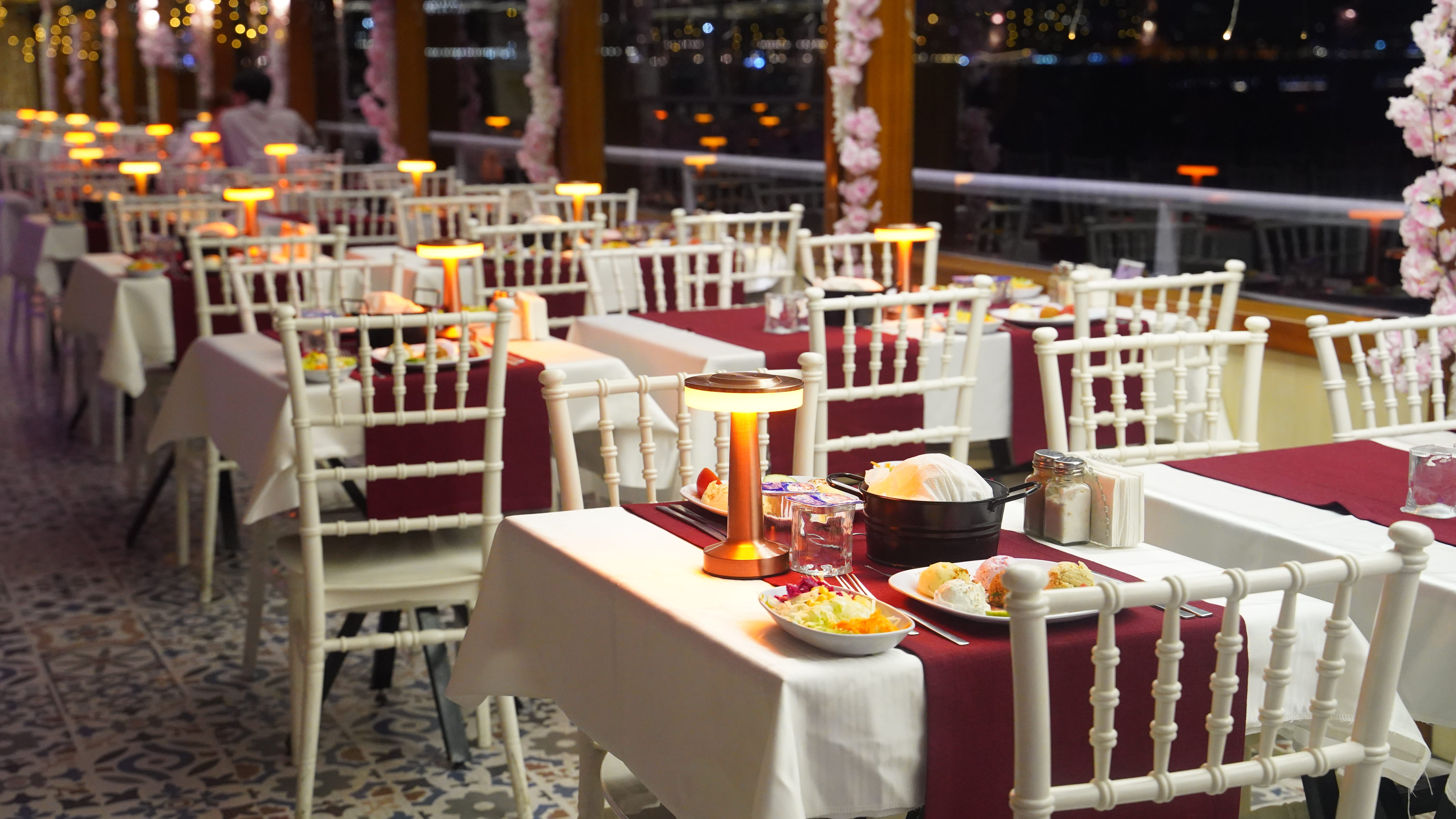 YÜZEN SARAY BOSPHORUS DINNER CRUISE