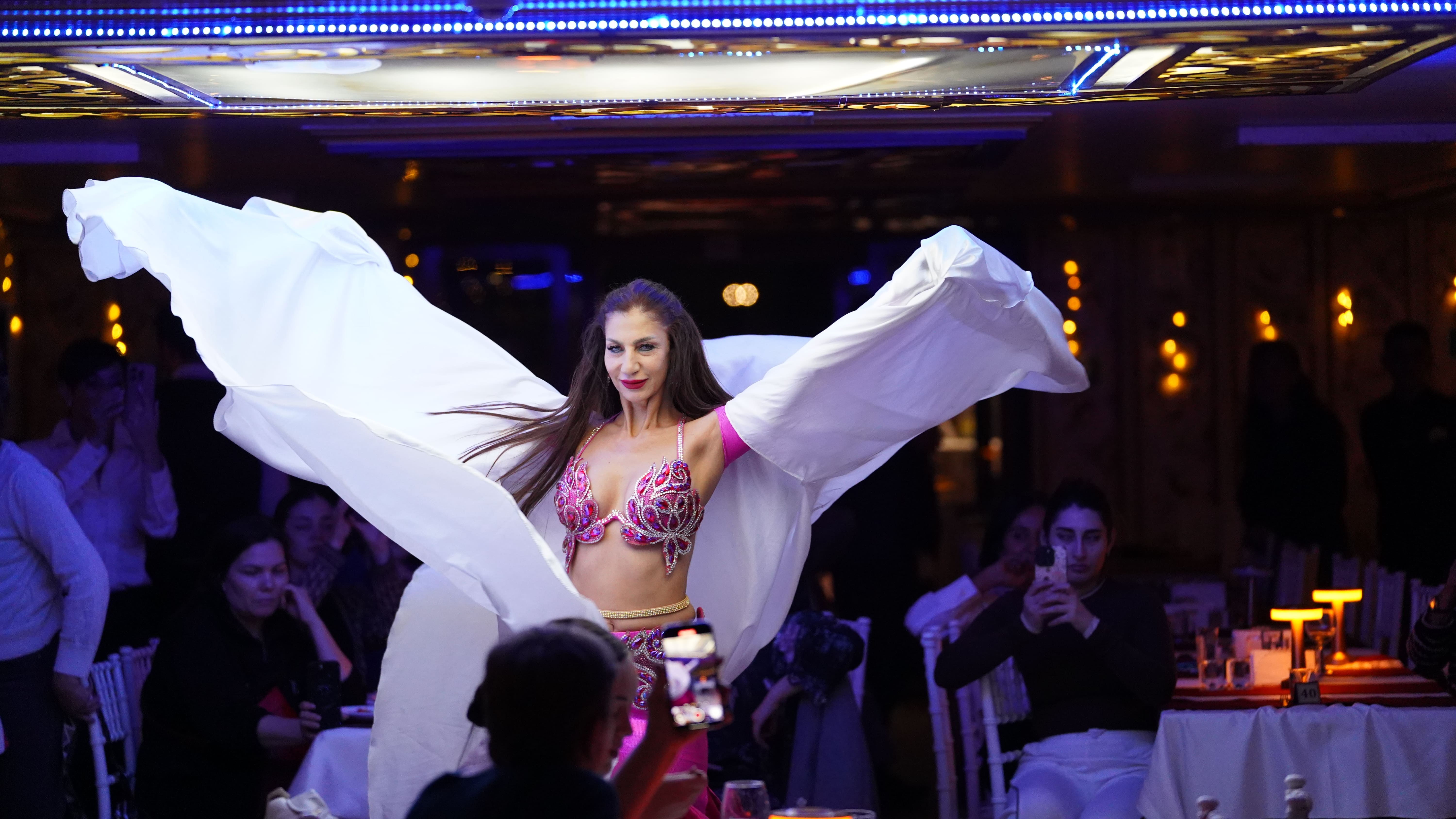 YÜZEN SARAY BOSPHORUS DINNER CRUISE