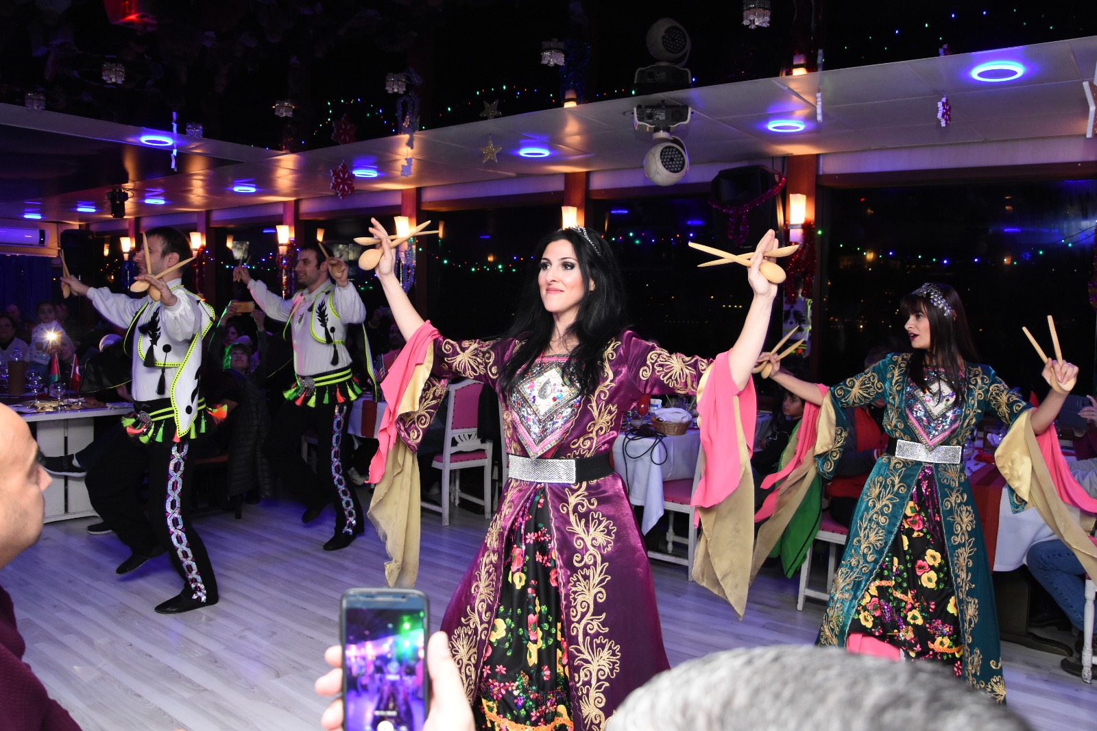 ORIENT DINNER CRUISE