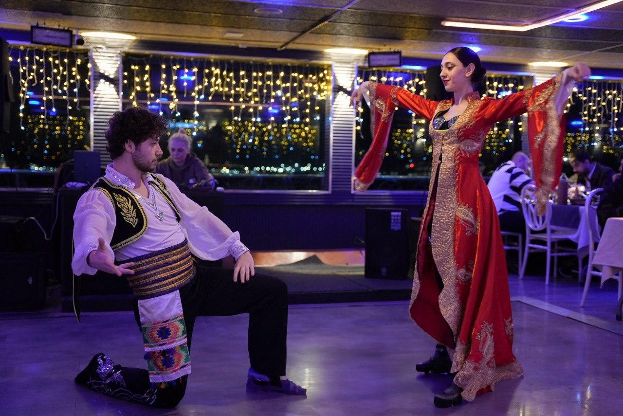 Bosphorus Dinner Cruise & Turkish Shows 