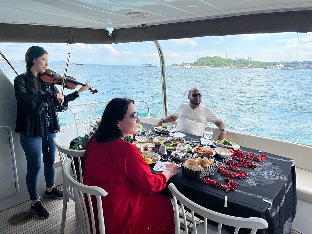  BEST Sunset Sail- Luxury Yacht Cruise - Self Coming - WITH PROFESSIONAL GUIDE 