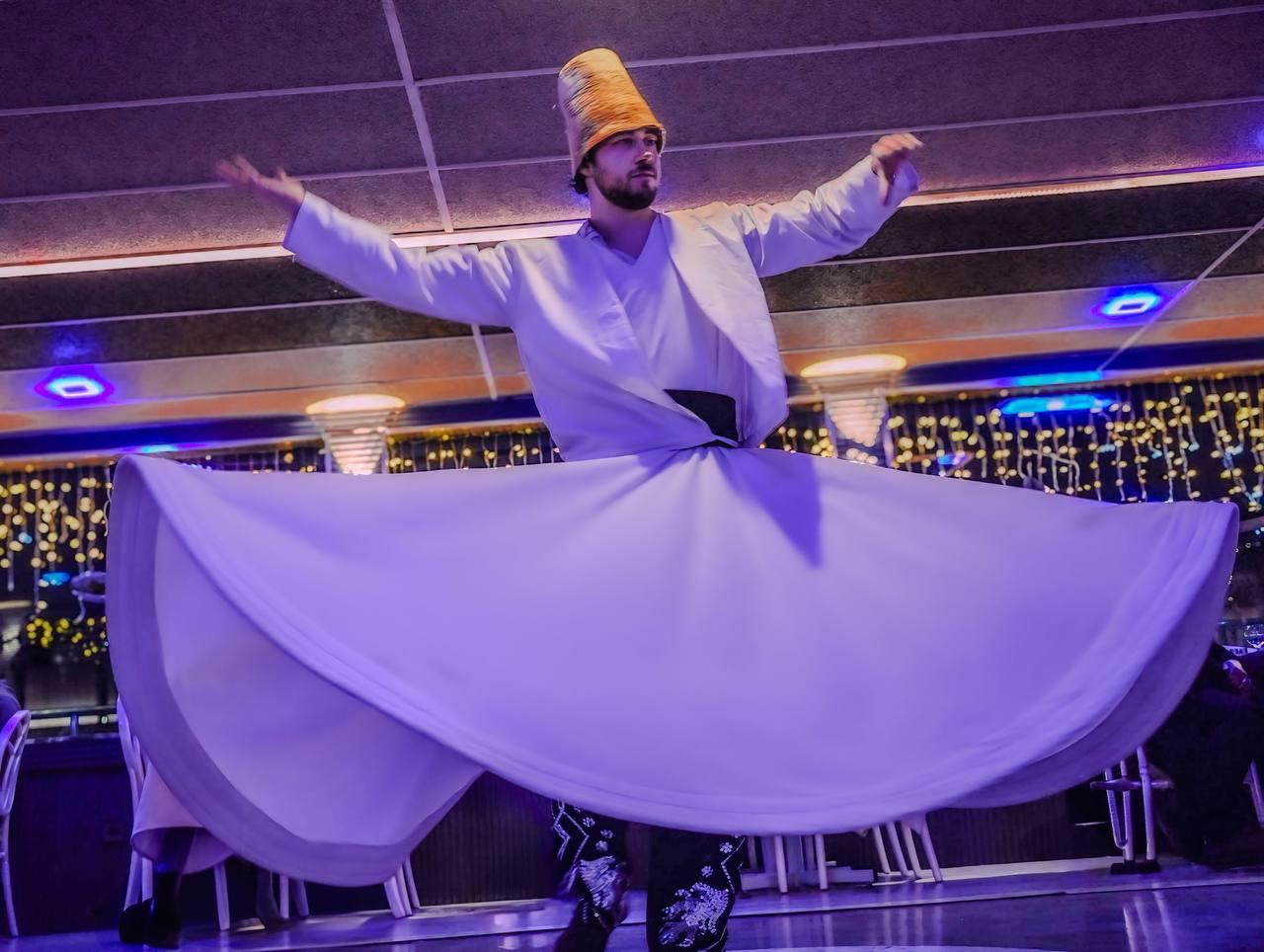 Bosphorus Dinner Cruise & Turkish Shows 