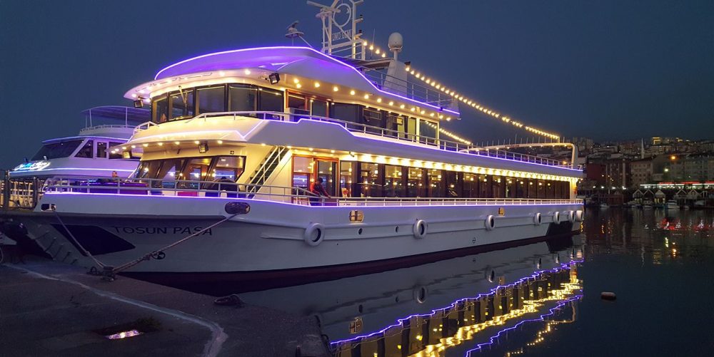 CRAZY SALE 2025 : PRIVATE STANDART REGULAR TABLE (ONLY SHOW AND TOUR ) - Meeting Point